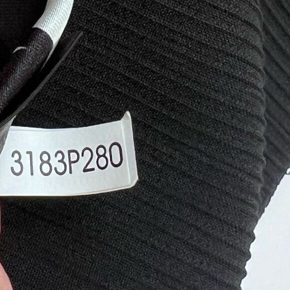 Tahari Suit Arthur Levine Skirt Size 6P Black White Stitched Trim Cuffed Sleeve - Picture 15 of 15